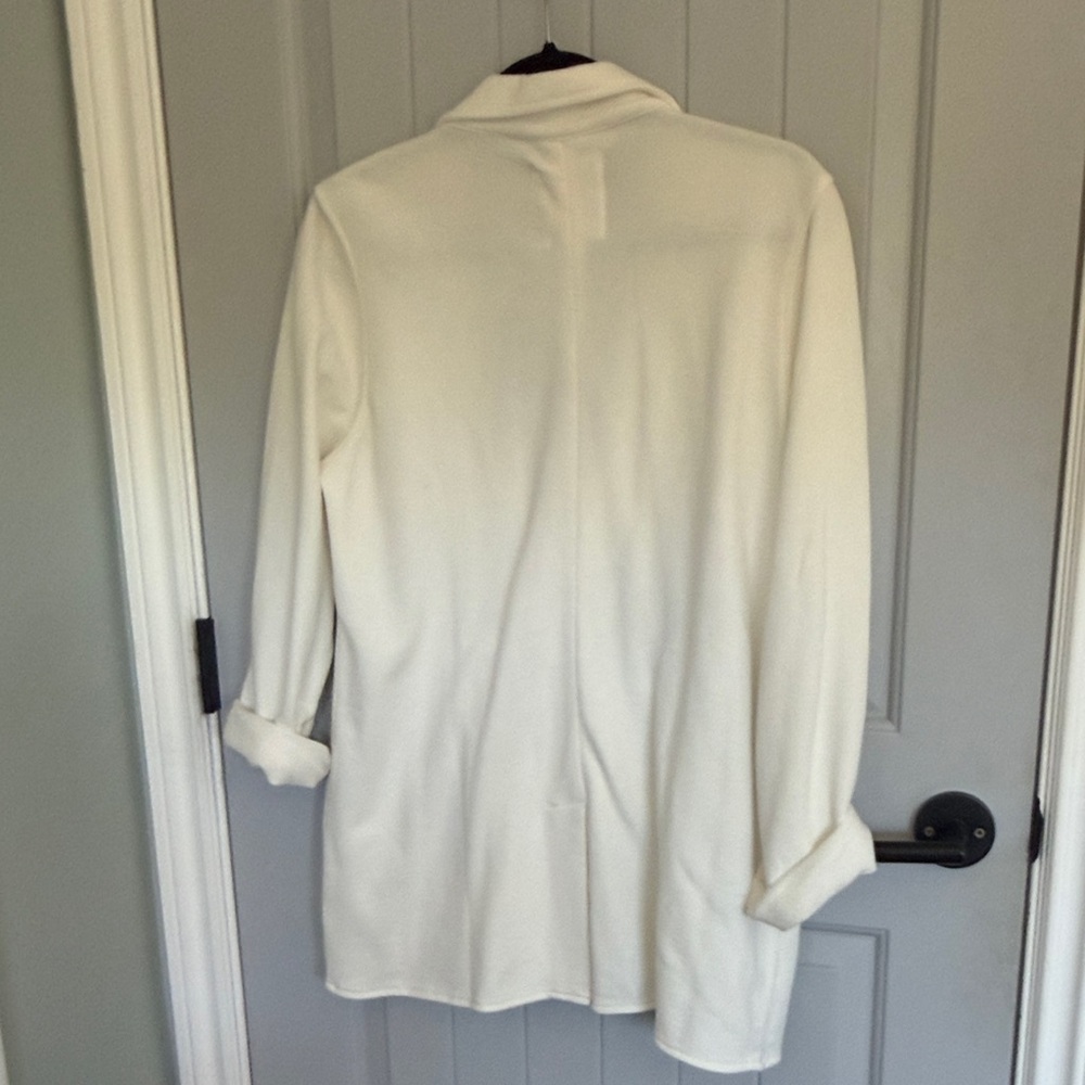 Aerie Off-White Blazer with Wooden Buttons - Picture 4 of 4